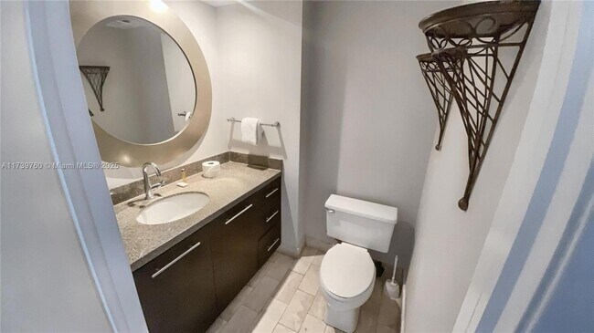 Photo - 1717 N Bayshore Dr Unit B-4157