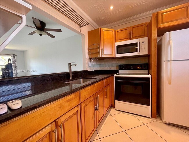 Photo - 5021 W Oakland Park Blvd Unit 309