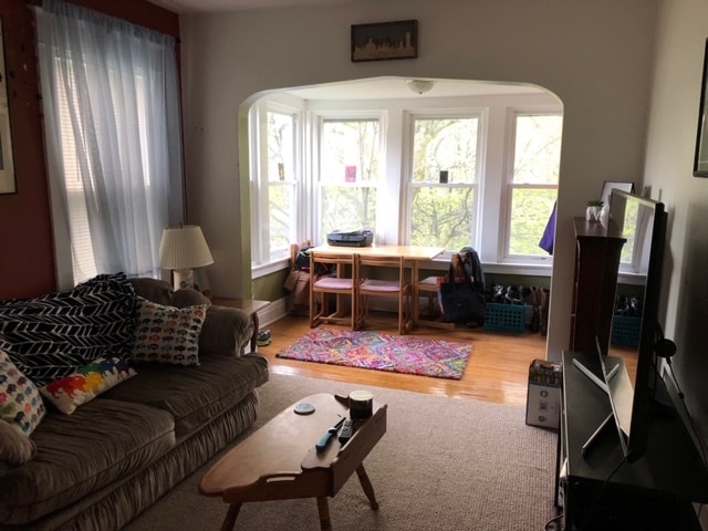 Building Photo - 67 Greenfield St Unit upper rear Rental