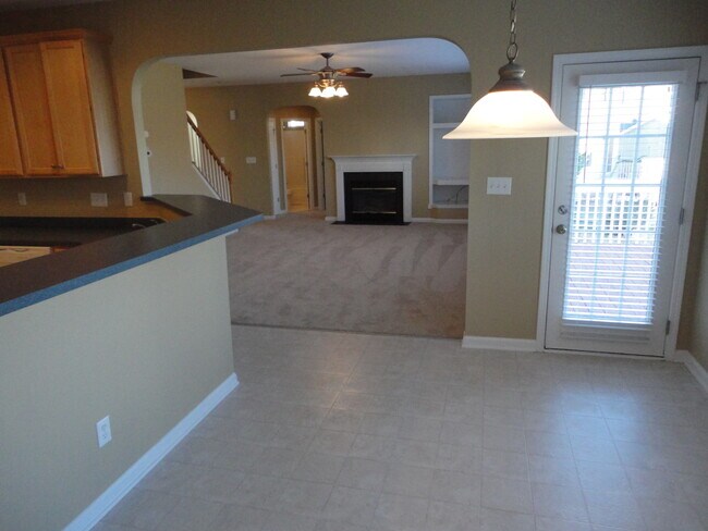 Photo - 3227 Enchanting Way