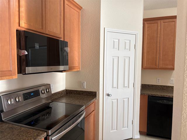 Photo - 5895 Candlelight Ln