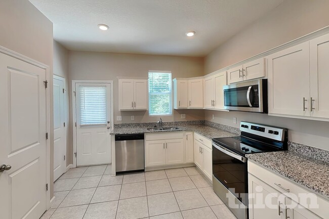 Photo - 1073 Cades Cv Wy