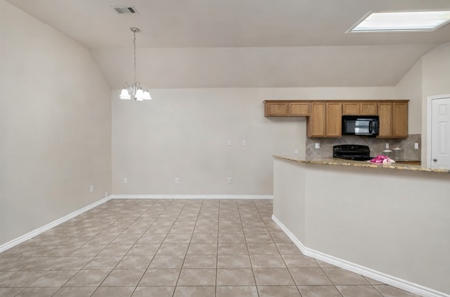 3714 Ridgemont Dr