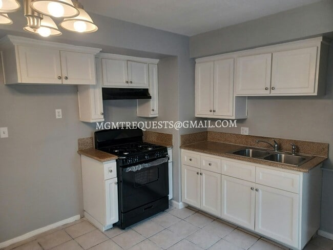 Photo - 213 11th St Unit 215