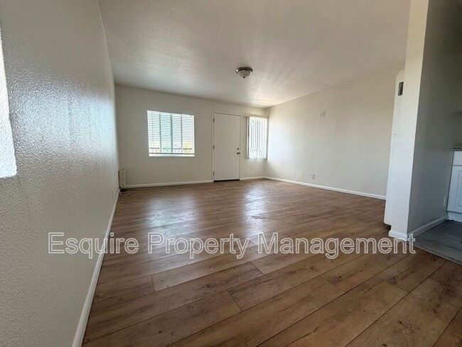 327 W Hill St Unit D