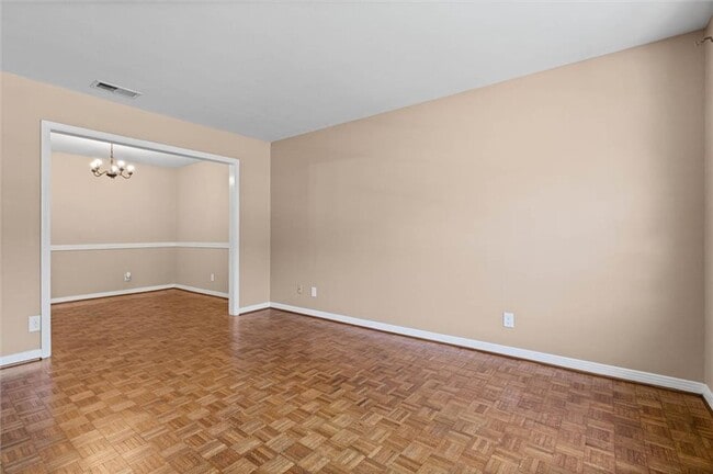 Photo - 5516 Brightwood Ln