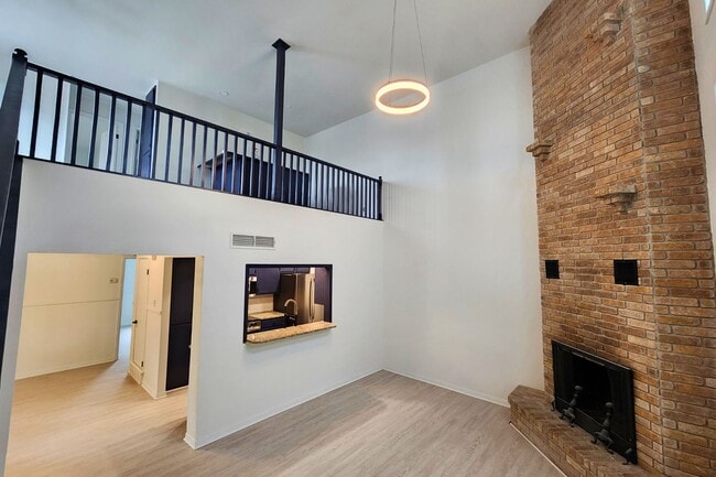 Photo - 103 Brentwood Dr