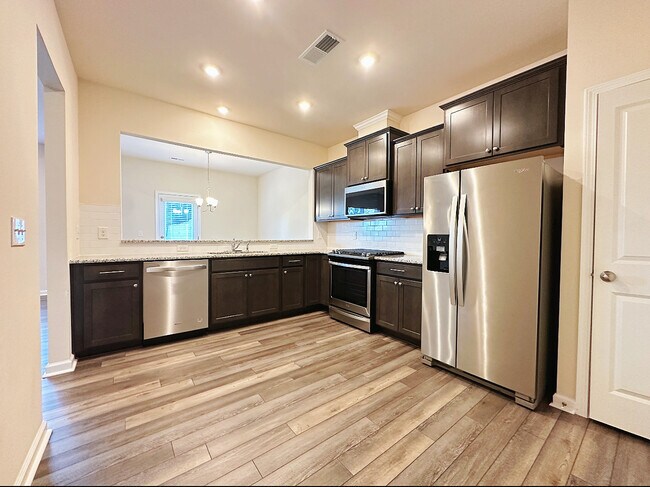 Photo - 1108 Congleton Pl