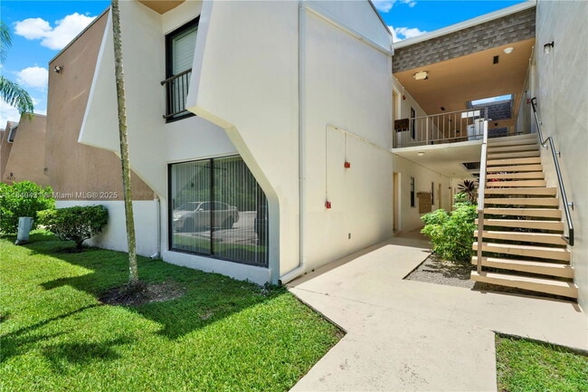 Building Photo - 8287 SW 128th St Unit 108 Rental