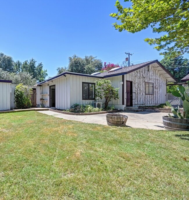 Photo - 2830 Scandia Way Unidad Garden Cottage