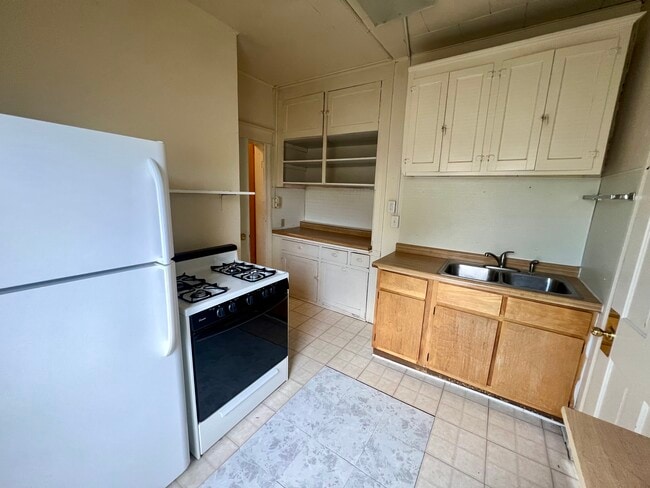 Building Photo - 425 Niagara St Unit 425 Niagara St