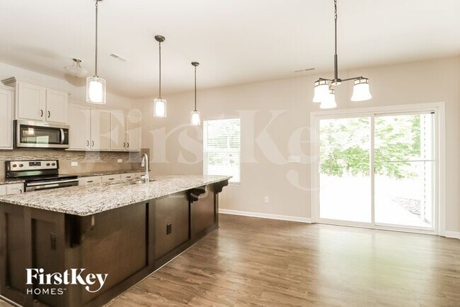 Photo - 8000 Camden Crossing