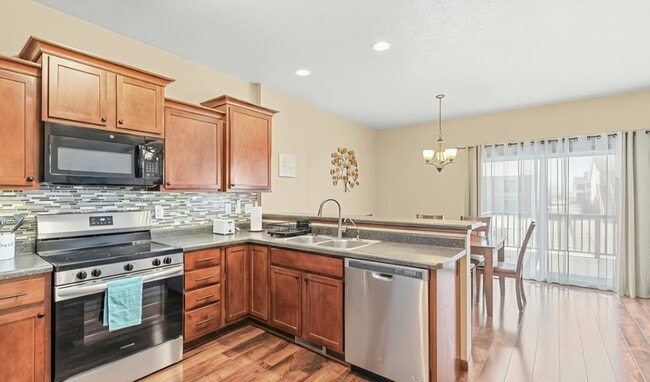 Photo - 1795 Sara Ct