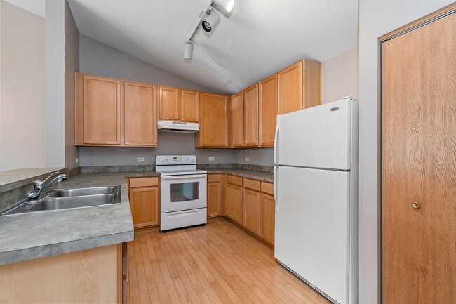 Photo - 219 Silverstone Dr Unit 219