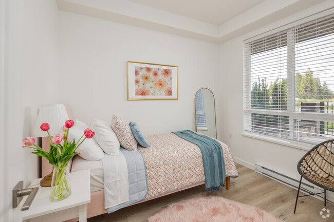 2BR, 2BA - 865SF - The McCallum