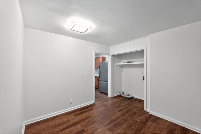 Photo - 2516 Peachwood Cir NE