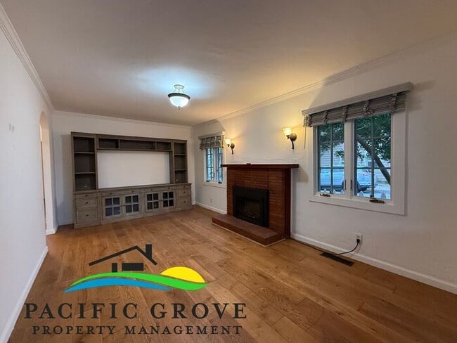 Photo - Pacific Grove 2-bedroom , 2 bath. Prime Wa...