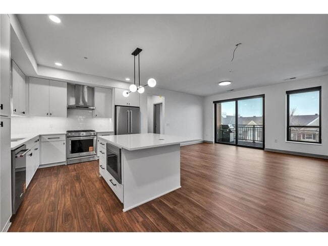 Photo - 640 Wisconsin Ave N Unit 318