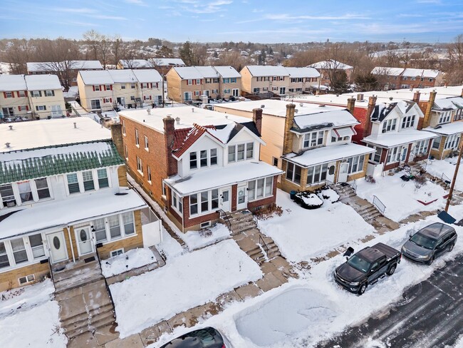 Photo - Warm & Welcoming, Move-In Ready West End Twin | 3 Bedroom 1 Bathroom