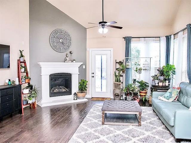 Building Photo - 10617 Fort Davis Pl Rental