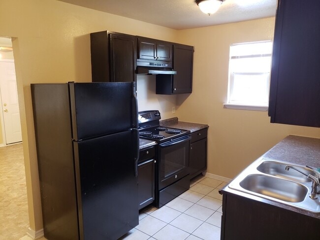 Photo - 2508-2510 Tierney Rd Unit 2510