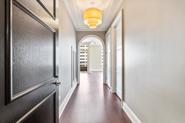 Photo - 118 E Erie St Unidad 18B