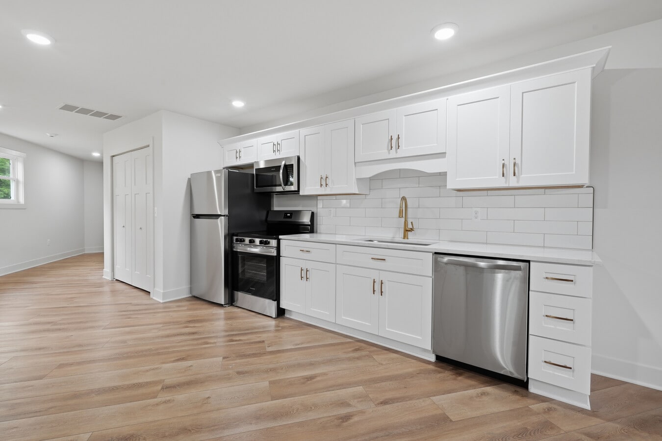 Photo - 780 N Van Dyke Rd Unit Apt #3