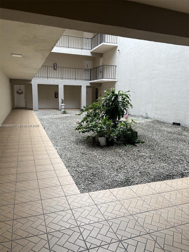 5501 NW 7th St Unit E204