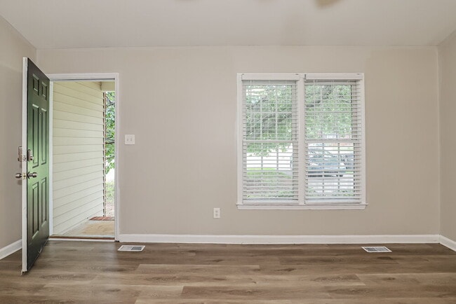 Photo - 235 Lorraine Dr