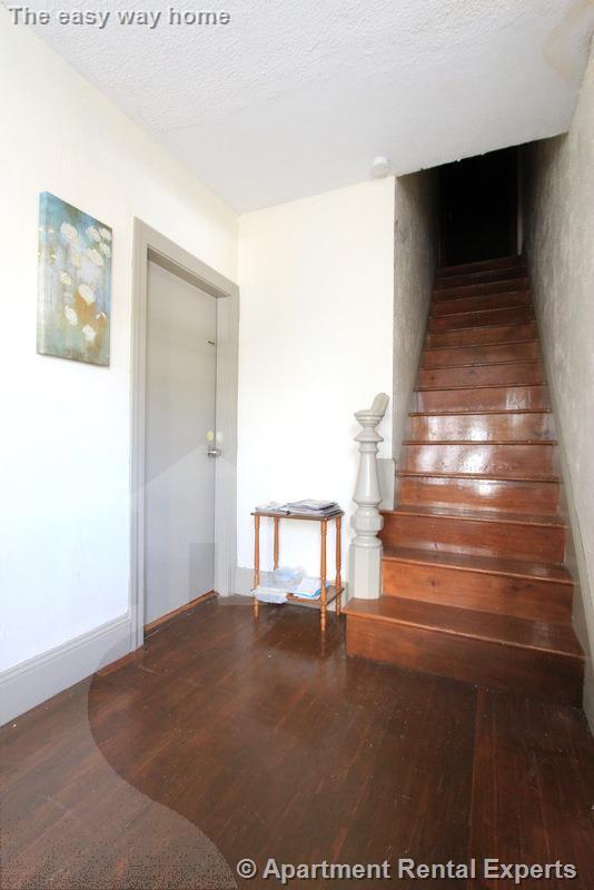 Photo - 569 Main St Unit #1