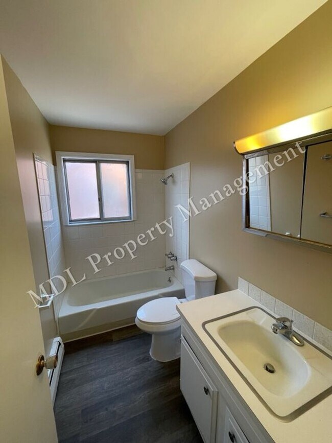 Photo - 2215 Weiss St Unit 4