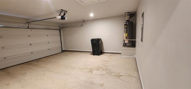 Photo - 360 Banyon Dr