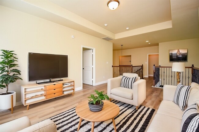 Photo - 2530 River Ridge