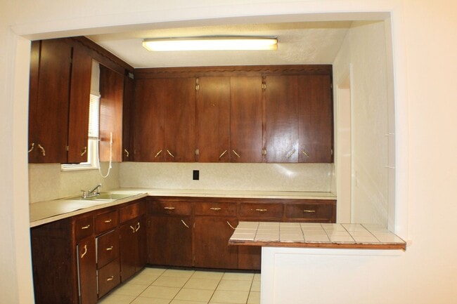 Photo - 1129 SW 35th St