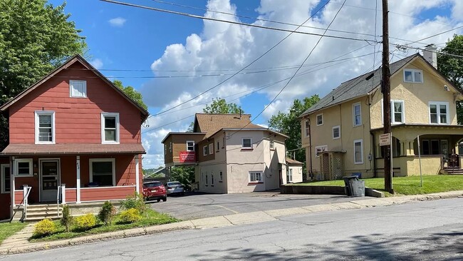 Photo - 410 Hillview Plz Unit 410AptB