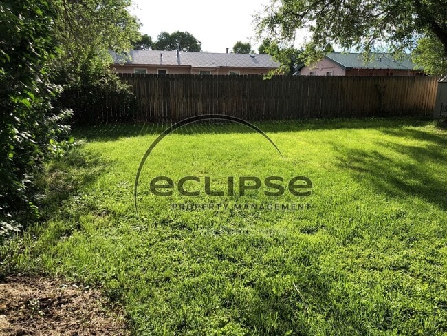 Photo - 717 Lee Dr