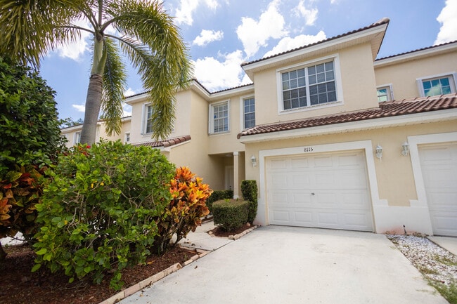 Building Photo - 8115 Bellagio Ln Rental