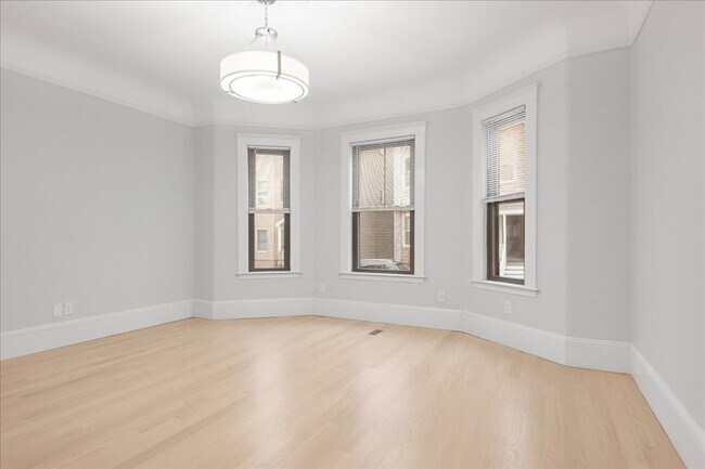 Photo - 16 Maryland St Unit 1