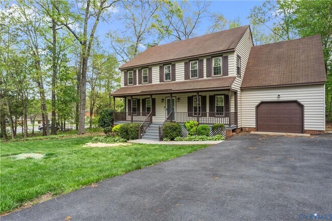 Photo - Spacious 5 Bedroom Home for Rent – Great Location!