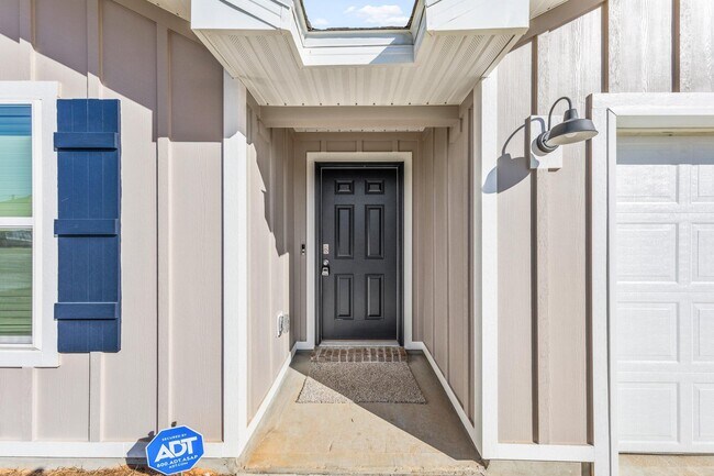 Photo - 733 Quintana St