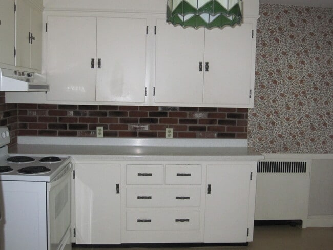 Photo - 31 Underwood Ave