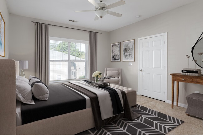Master Bedroom - Marshall Square Apartments