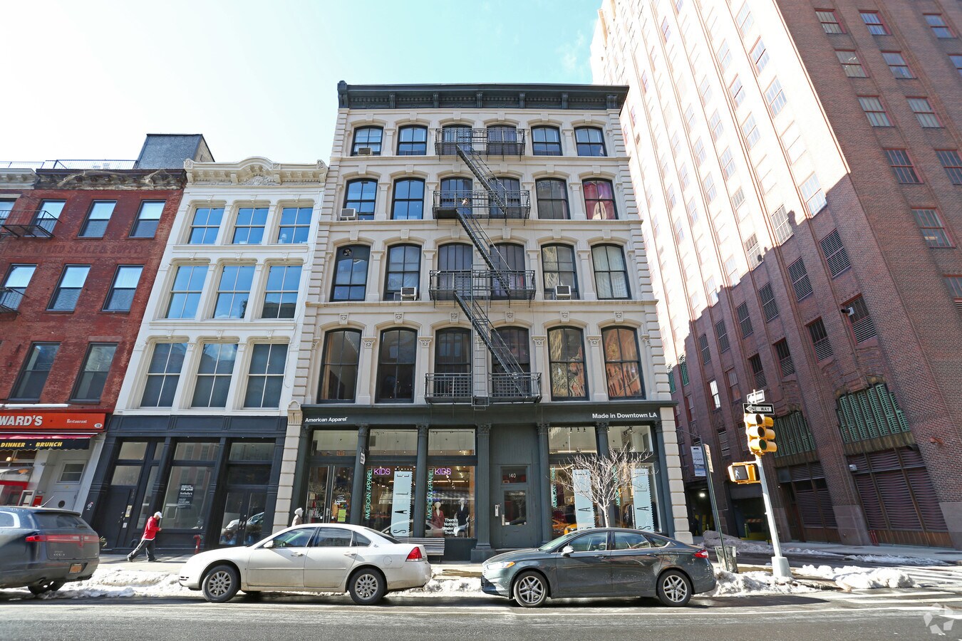 Photo - 140 W Broadway