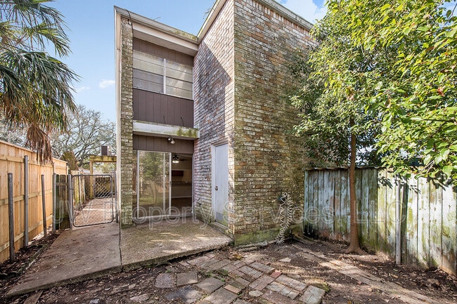 Photo - 309 Lilac St