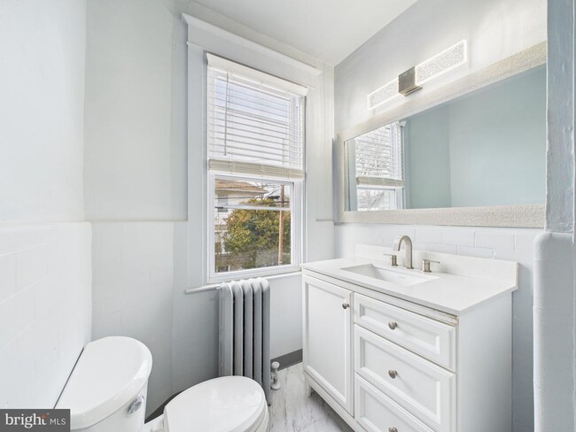 Photo - 246 S Fairview Ave Unit B