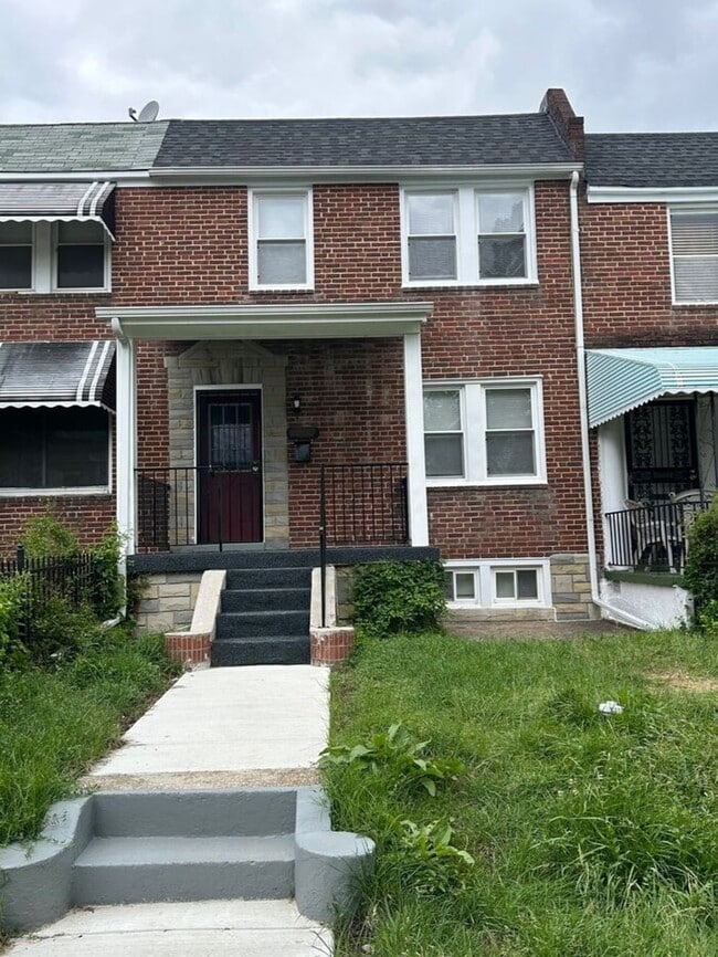 Photo - 3 Bedroom Home with a Finished Basement