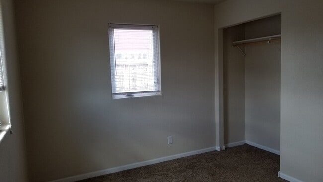 30 E Saint Patrick St
