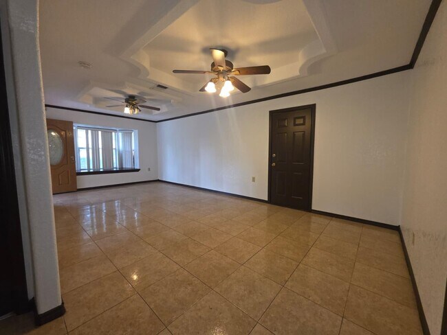 Photo - 2420 E Stewart St