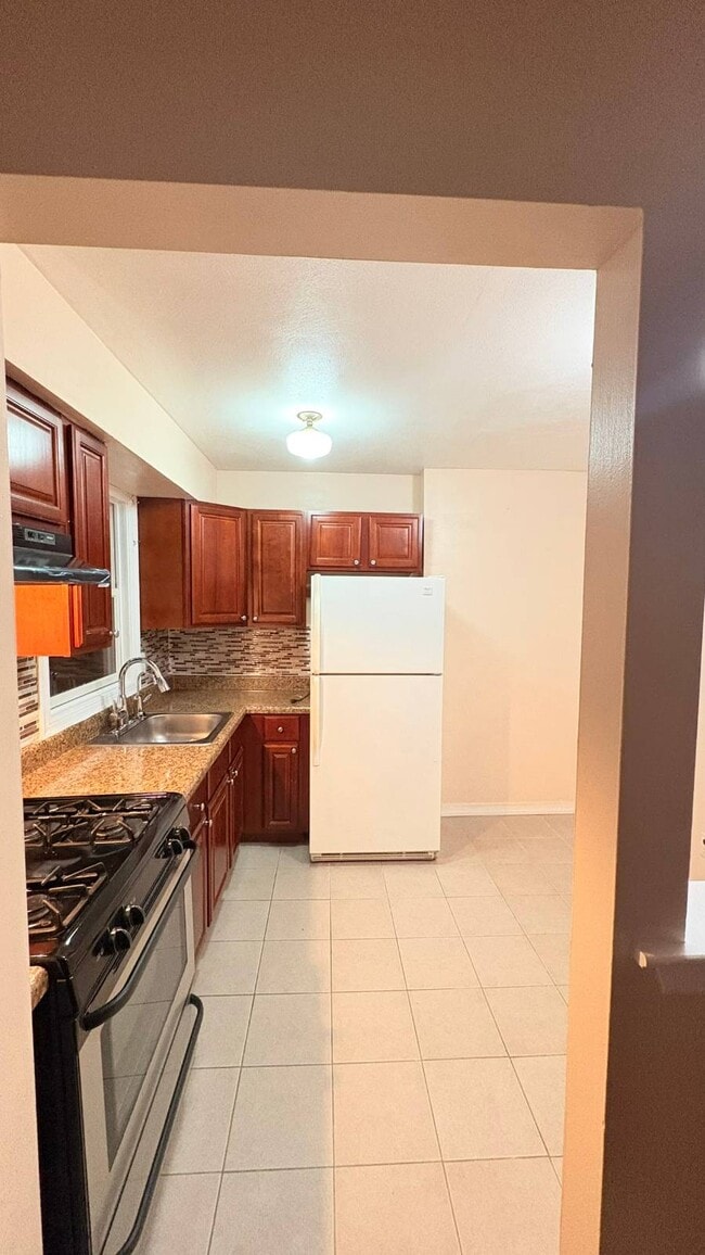 Photo - 105 Lucille Ave