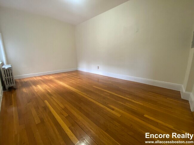 Photo - 1800 Commonwealth Ave Unit 27